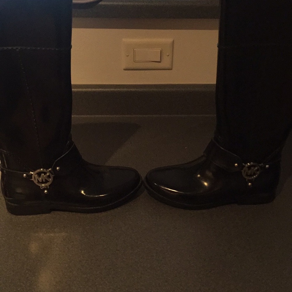 Women’s Michael Kors Boots - Picture 3 of 6